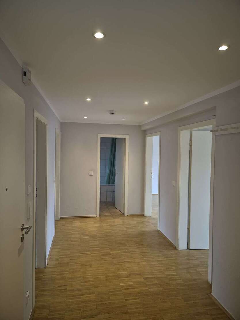 Wohnung zum Mieten in Düsseldorf 1.300 € 81.2 m² 3 zimmer