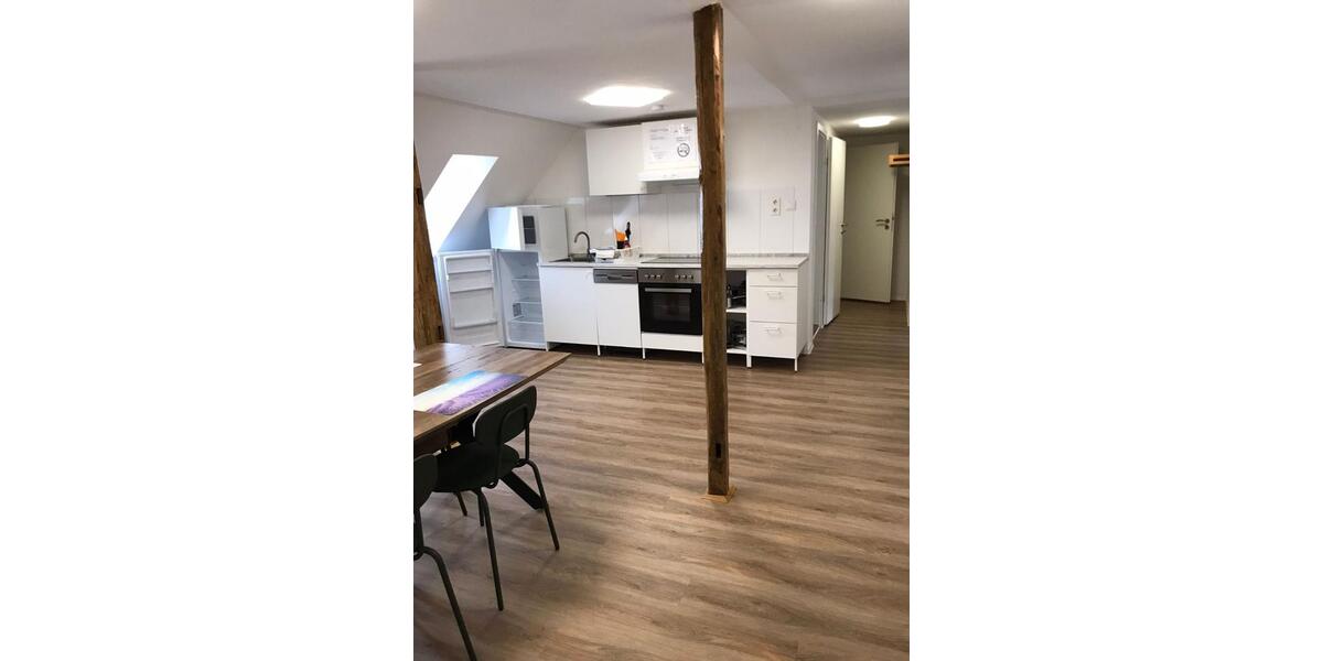 Wohnen auf Zeit Glauchau - 3 Zimmer, 60 m&sup2;, 20&euro; | Angebot:18971965