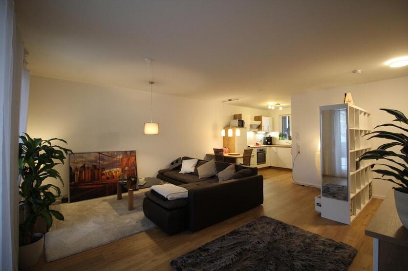 MODERNE 2-Zimmerwohnung MIT RIESIGEM BALKON