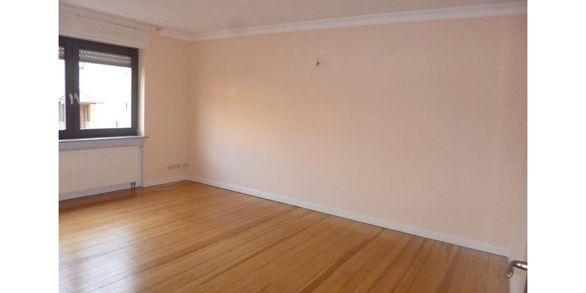 Erdgeschoßwohnung Völklingen - 2 Zimmer, 70 m&sup2;, 480&euro; | Angebot:26021101