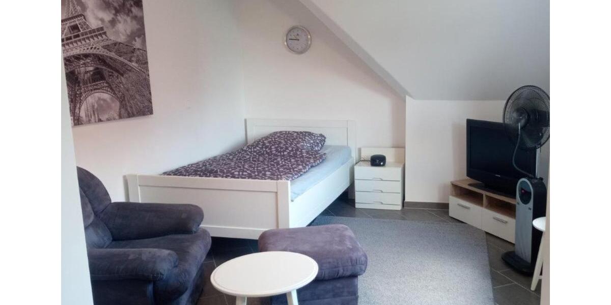 Sehr schöne helle Monteur Wohnung 2 zimmer