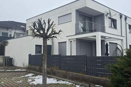 Haus Dinkelsbühl - 5 Zimmer, 130 m&sup2;, 1.500&euro; | Angebot:25152588