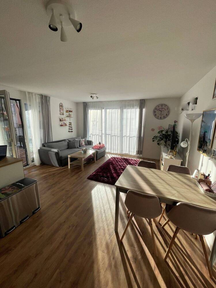Charmante 2-Zimmer-Wohnung mit Einbauküche und großem Balkon