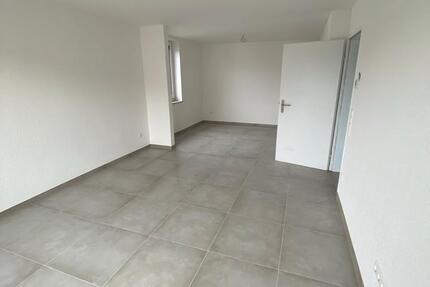 3 Zimmer Wohnung mit Terasse zimmer