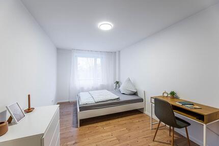 Sofort frei! Saniertes & möbliertes WG Zimmer in einer 3er WG in zentraler Lage zu vermieten 1 zimmer