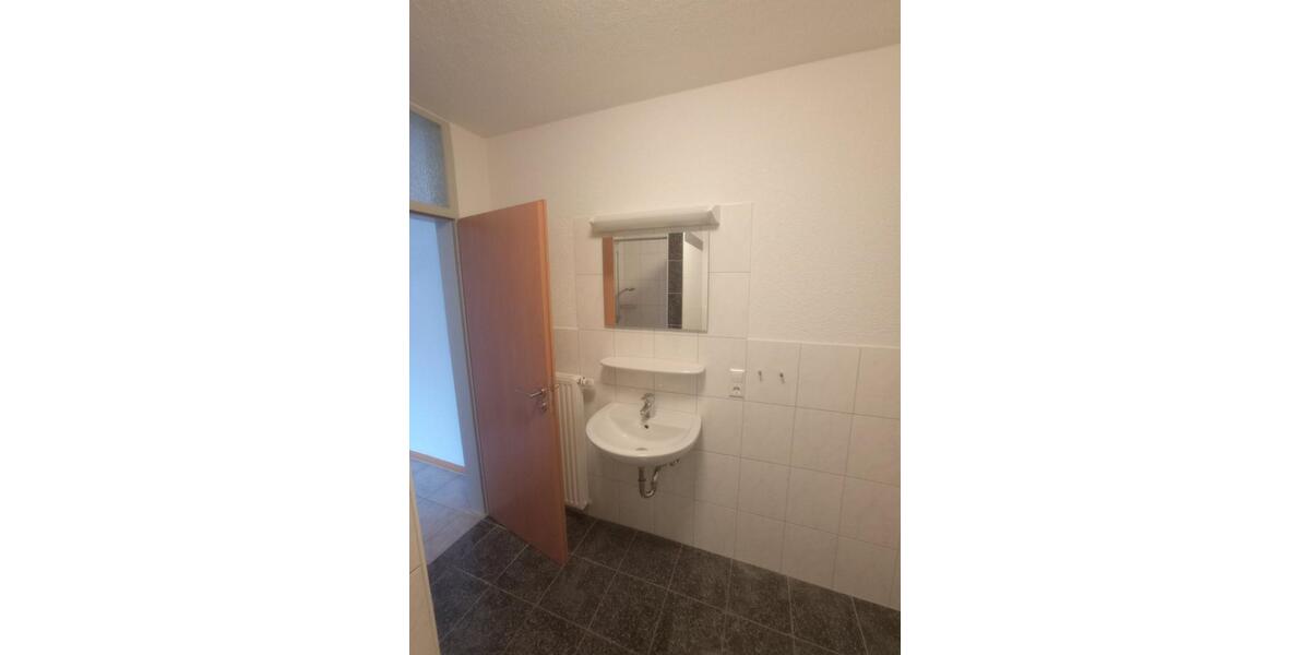 Etagenwohnung Lingen (Ems) Damaschke - 3 Zimmer, 101 m&sup2;, 800&euro; | Angebot:24979485