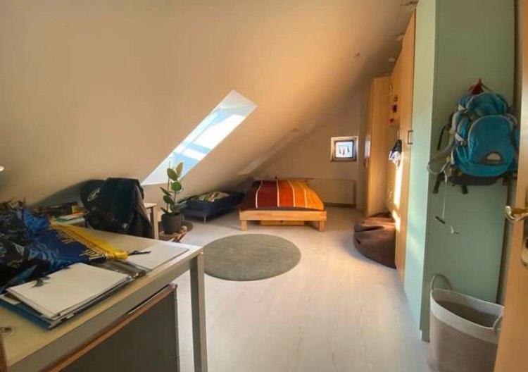 Maisonettenwohnung Königsbrunn - 3 Zimmer, 100 m&sup2;, 1.290&euro; | Angebot:26042071
