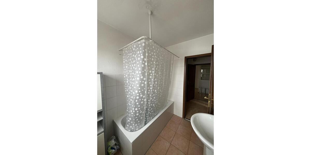 Dachgeschoßwohnung Horn-Bad Meinberg Bad Meinberg - 3 Zimmer, 90 m&sup2;, 680&euro; | Angebot:26182178