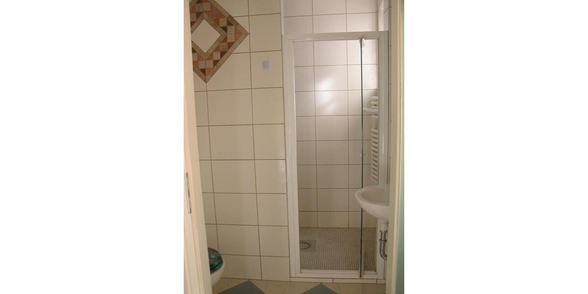 Erdgeschoßwohnung Viernheim - 4 Zimmer, 100 m&sup2;, 1.100&euro; | Angebot:25146077