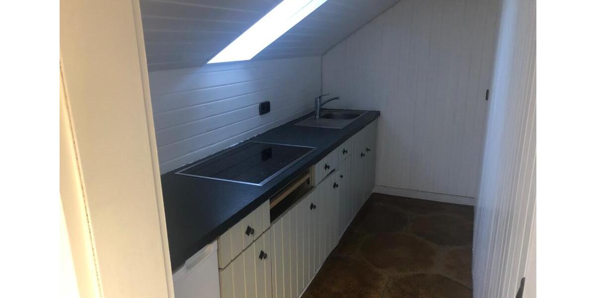 Dachgeschoßwohnung Freiburg im Breisgau Herdern - 2 Zimmer, 85 m&sup2;, 910&euro; | Angebot:25403661