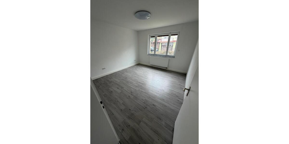 Etagenwohnung Ochsenfurt - 4 Zimmer, 75 m&sup2;, 950&euro; | Angebot:25948041