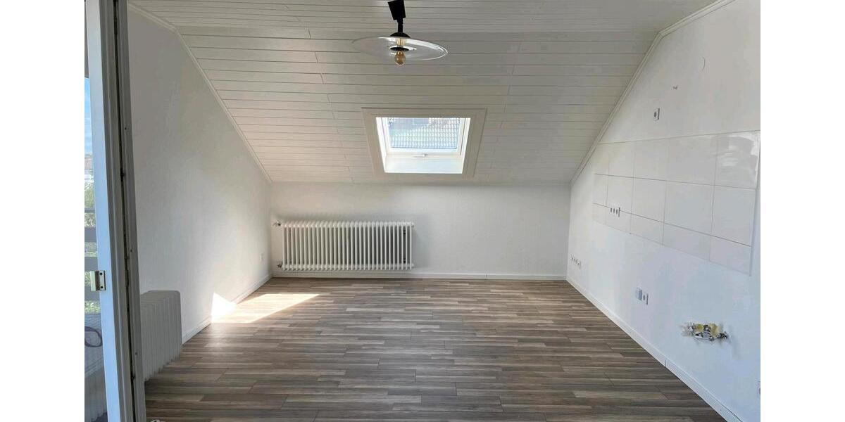 Dachgeschoßwohnung Wölfersheim - 4 Zimmer, 85 m&sup2;, 950&euro; | Angebot:26466653