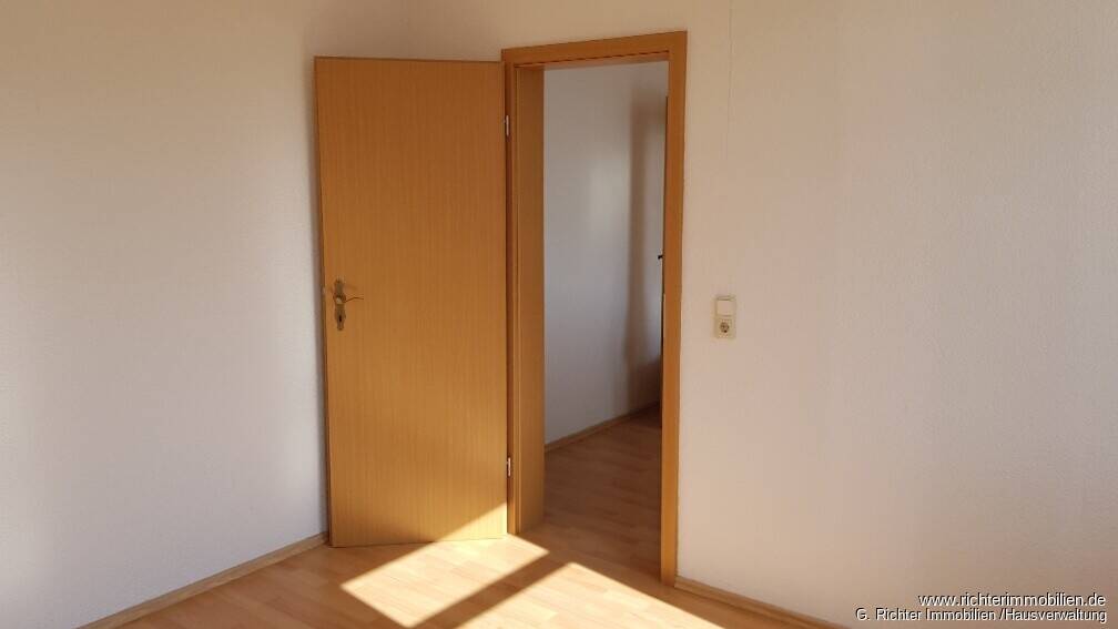 Etagenwohnung Großschirma / Siebenlehn Siebenlehn - 2 Zimmer, 42 m&sup2;, 260&euro; | Angebot:26740415