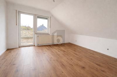 WOHNEN MIT DACHTERASSE-RUHE UND NATUR INKLUSIVE - Dachgeschoßwohnung Breddenberg | Angebot:26035383
