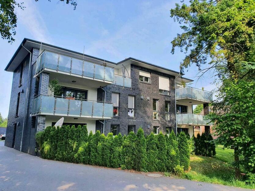 Moderne 3Z Wohnung in KfW-40-Haus mit Balkon in Oldenburg Osternburg