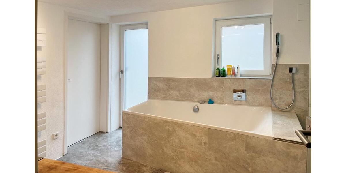 Doppelhaushälfte Neuenstein - 6 Zimmer, 108 m&sup2;, 1.440&euro; | Angebot:26463064