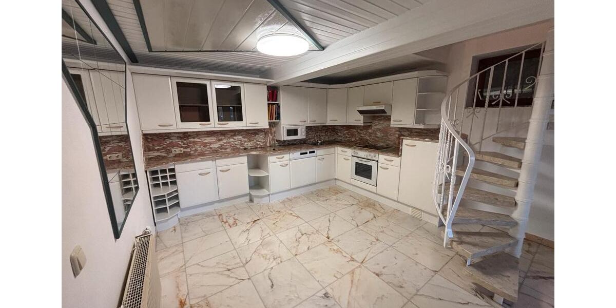 Etagenwohnung Fußgönheim - 2.5 Zimmer, 91 m&sup2;, 1.420&euro; | Angebot:25614873