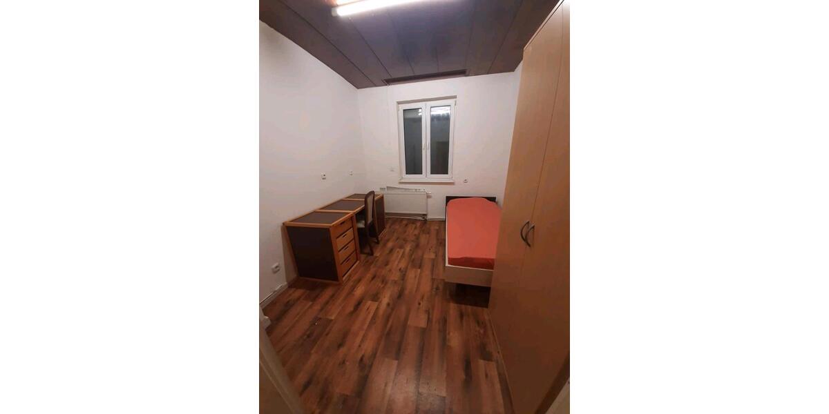 Zimmer in WG Wohnung in Celle, 20 min. bis Hannover, Lüneburg 4 zimmer