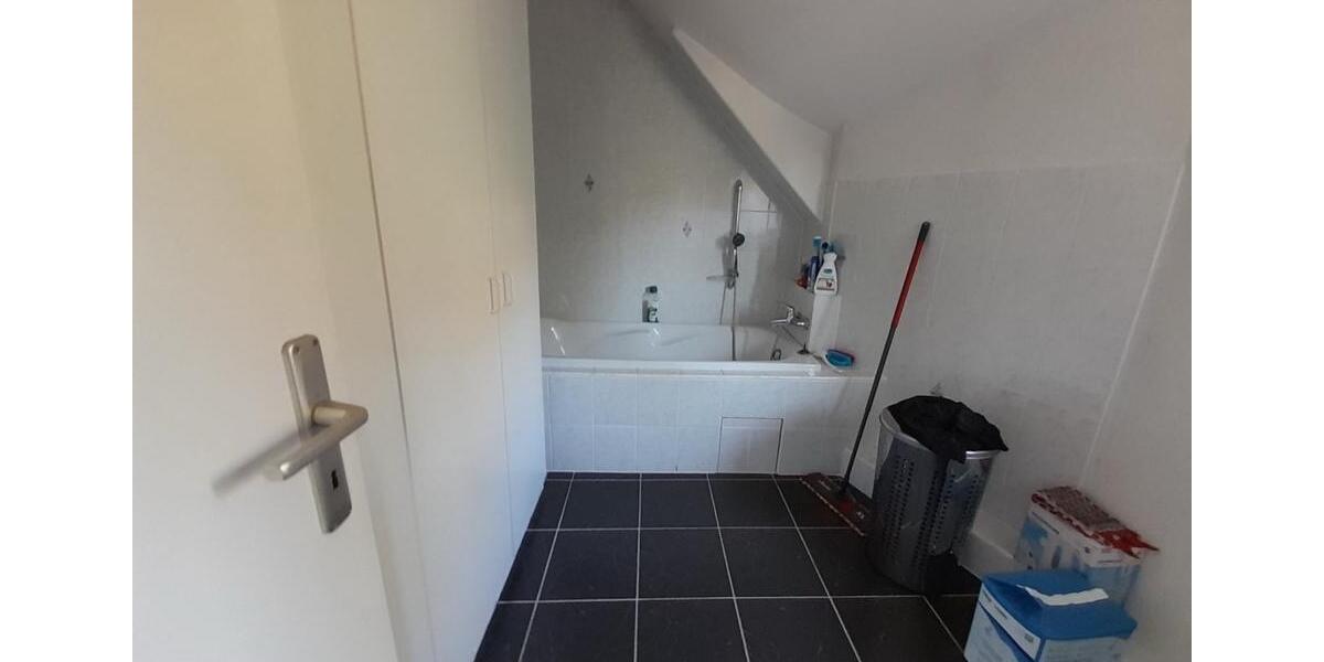 Dachgeschoßwohnung Erfurt Daberstedt - 3 Zimmer, 89 m&sup2;, 1.190&euro; | Angebot:24892016