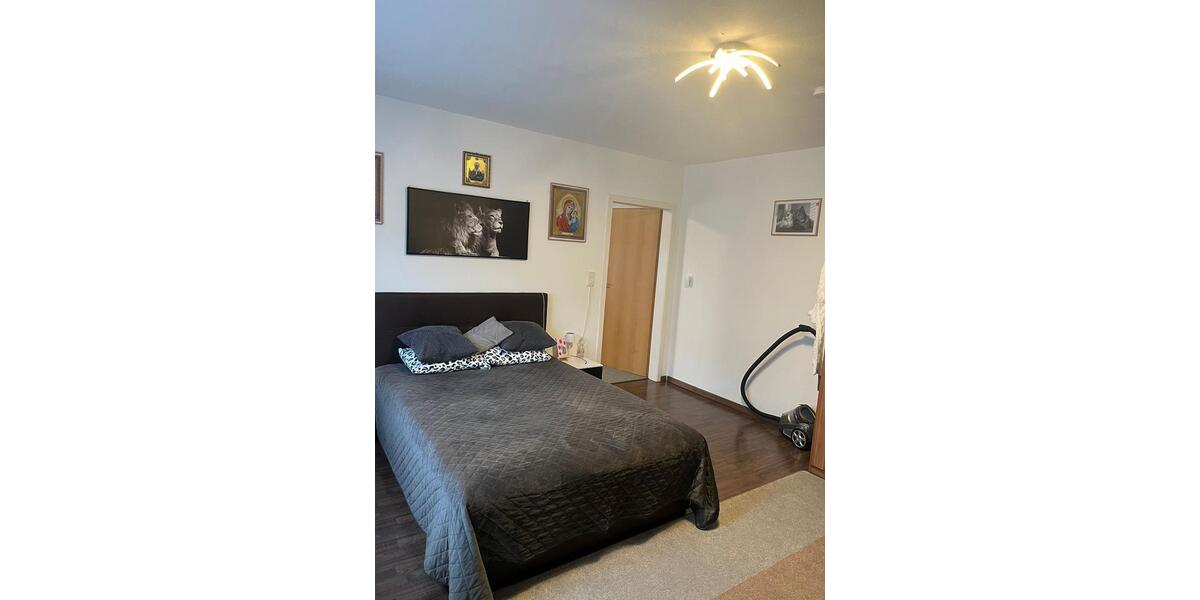 Etagenwohnung Borgholzhausen - 4 Zimmer, 90 m&sup2;, 1.000&euro; | Angebot:24685225