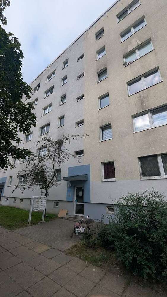 Wohnung zum Mieten in Brandenburg an der Havel 480 € 68.99 m²