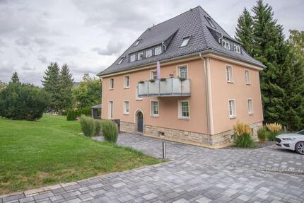 Wohnung Rodewisch - 4 Zimmer, 98 m&sup2;, 910&euro; | Angebot:25626384