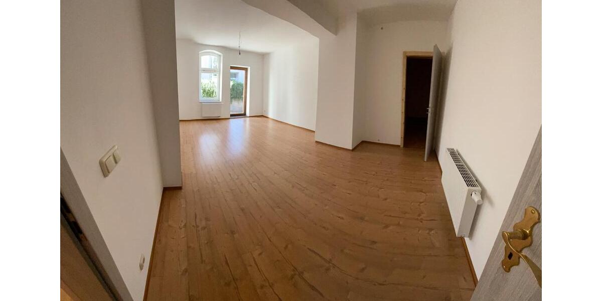 Erdgeschoßwohnung Saalfeld (Saale) - 2 Zimmer, 75 m&sup2;, 510&euro; | Angebot:25893918