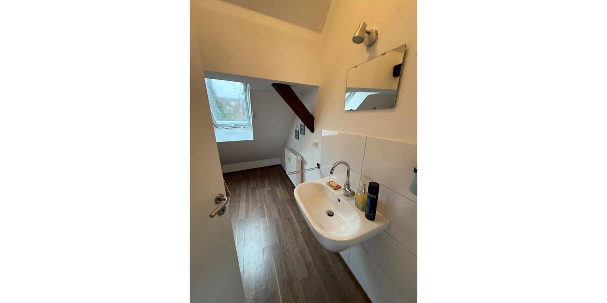Dachgeschoßwohnung Diemelsee - 2 Zimmer, 80 m&sup2;, 600&euro; | Angebot:26630961