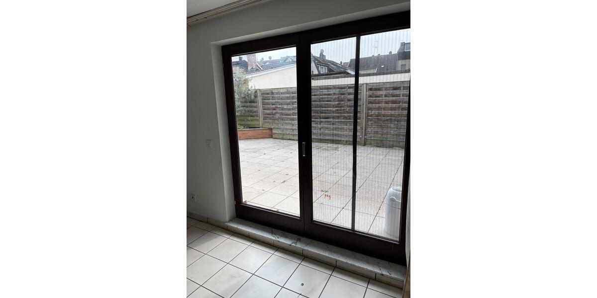 Etagenwohnung Wachtberg - 4 Zimmer, 100 m&sup2;, 1.150&euro; | Angebot:26408173