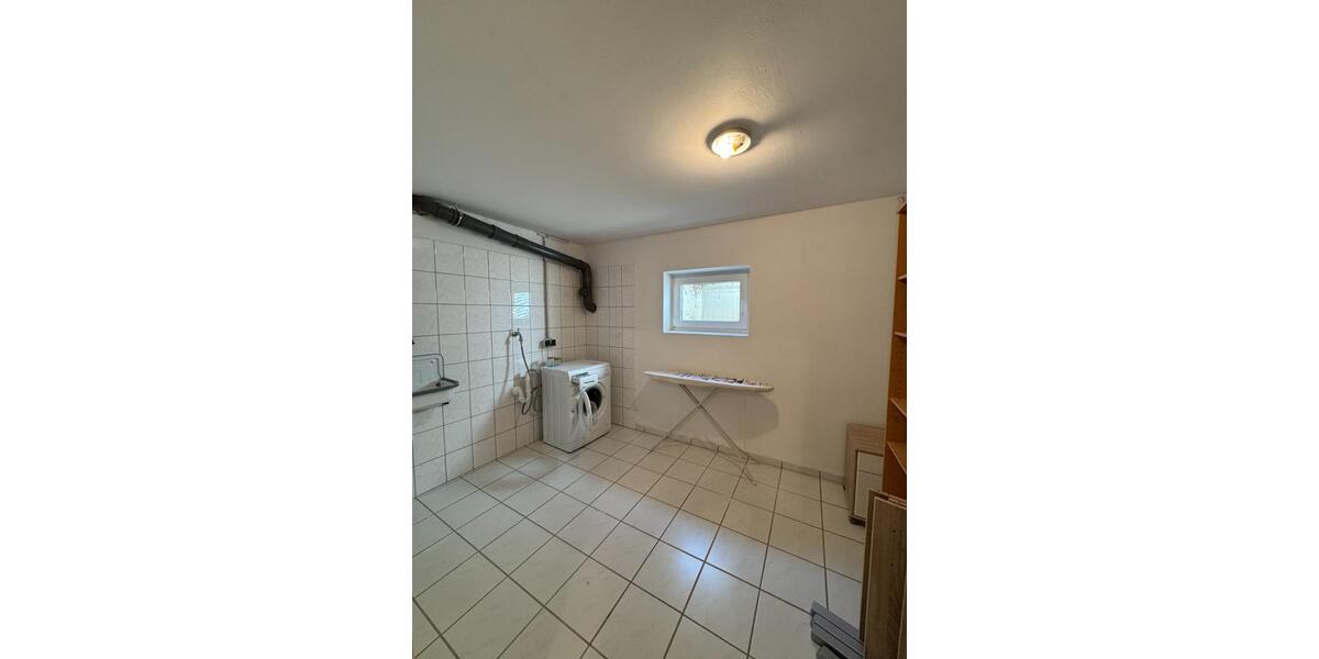 90 m² Anliegerwohnung mit Terrasse – ruhig & gepflegt 3 Zimmer 3 zimmer