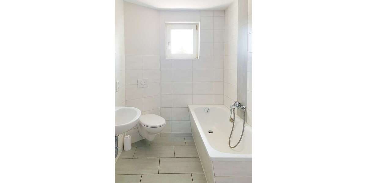 Etagenwohnung Oschersleben Oschersleben - 2 Zimmer, 50 m&sup2;, 325&euro; | Angebot:26986079