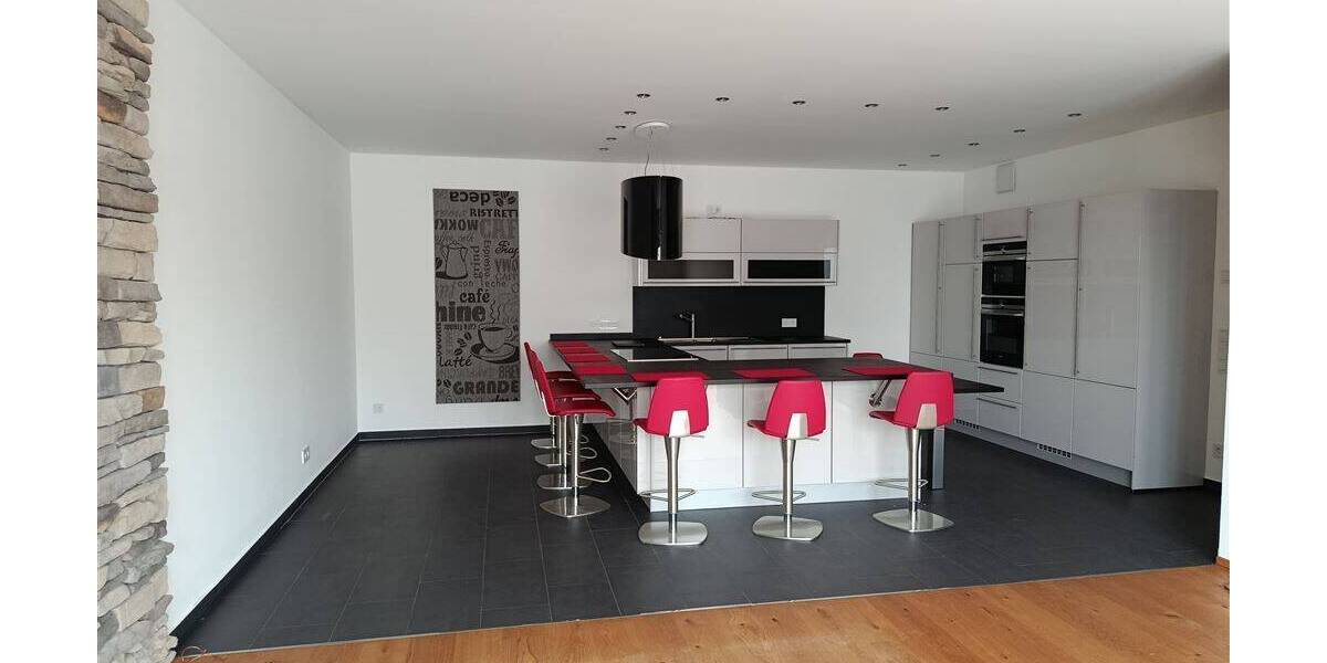 Etagenwohnung Zwenkau - 3 Zimmer, 108 m&sup2;, 1.499&euro; | Angebot:26308337