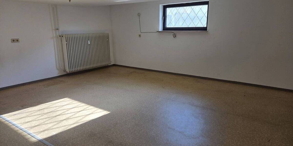 Etagenwohnung Bad Kissingen - 2 Zimmer, 67 m&sup2;, 610&euro; | Angebot:26787540