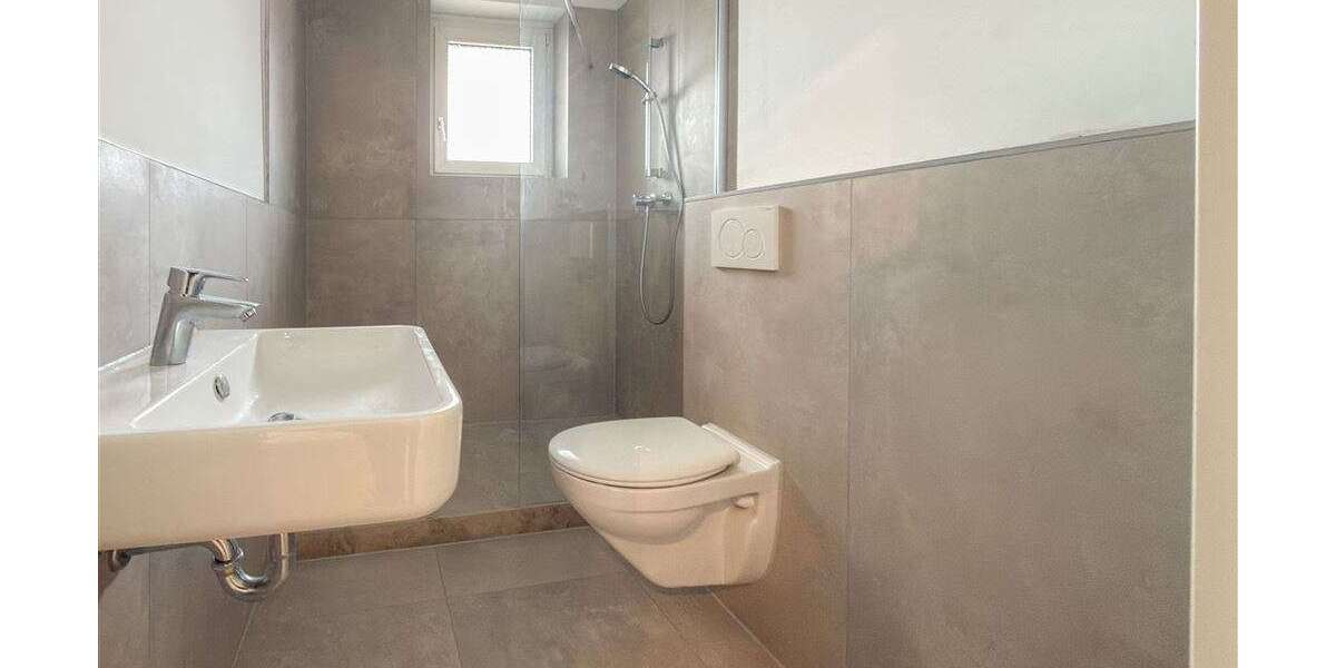 Wohnung zum Mieten in Neuss 1.050 € 70.3 m² 3 zimmer