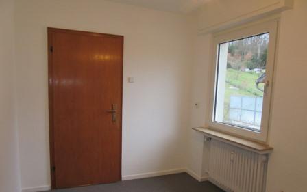 Tolle 3- Zimmerwohnung mit Balkon und Gartenteil 3 zimmer