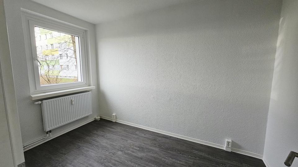 Etagenwohnung Magdeburg Großer Silberberg - 4 Zimmer, 65 m&sup2;, 490&euro; | Angebot:26262187