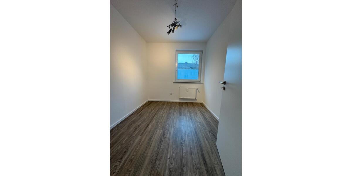 Etagenwohnung Siegen Kaan-Marienborn - 4 Zimmer, 81 m&sup2;, 1.050&euro; | Angebot:24803245