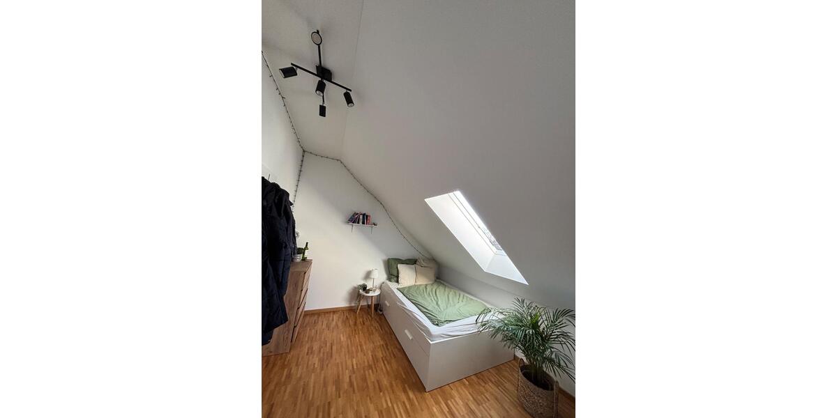Wohnen auf Zeit Deggendorf - 7 Zimmer, 12 m&sup2;, 420&euro; | Angebot:26324975