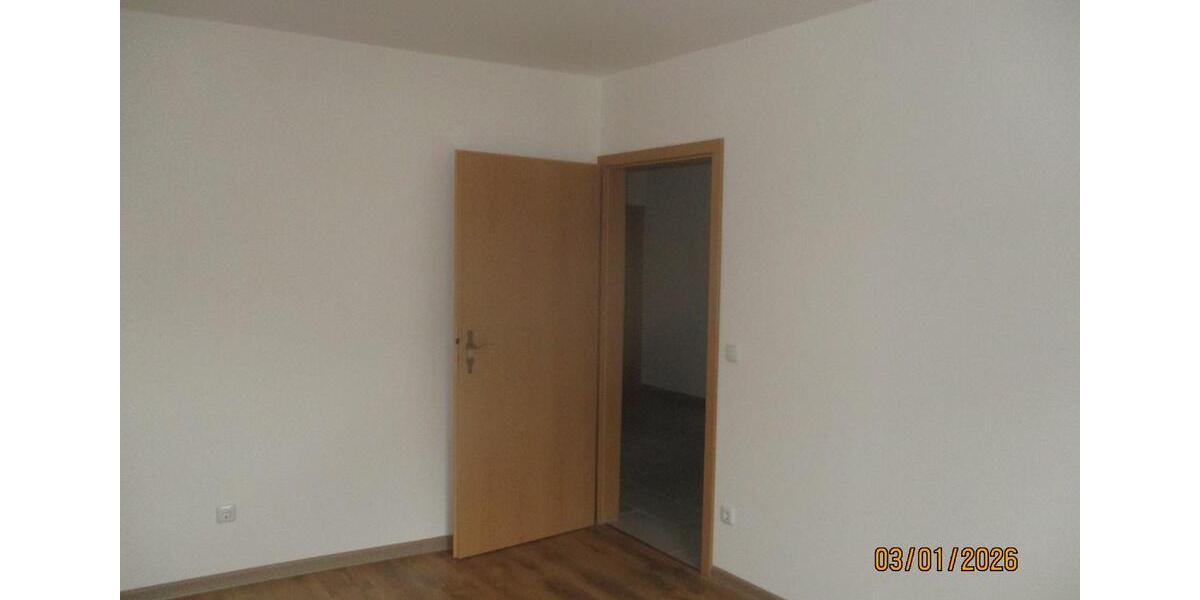 Etagenwohnung Sankt Ingbert - 4 Zimmer, 108 m&sup2;, 1.000&euro; | Angebot:24849552