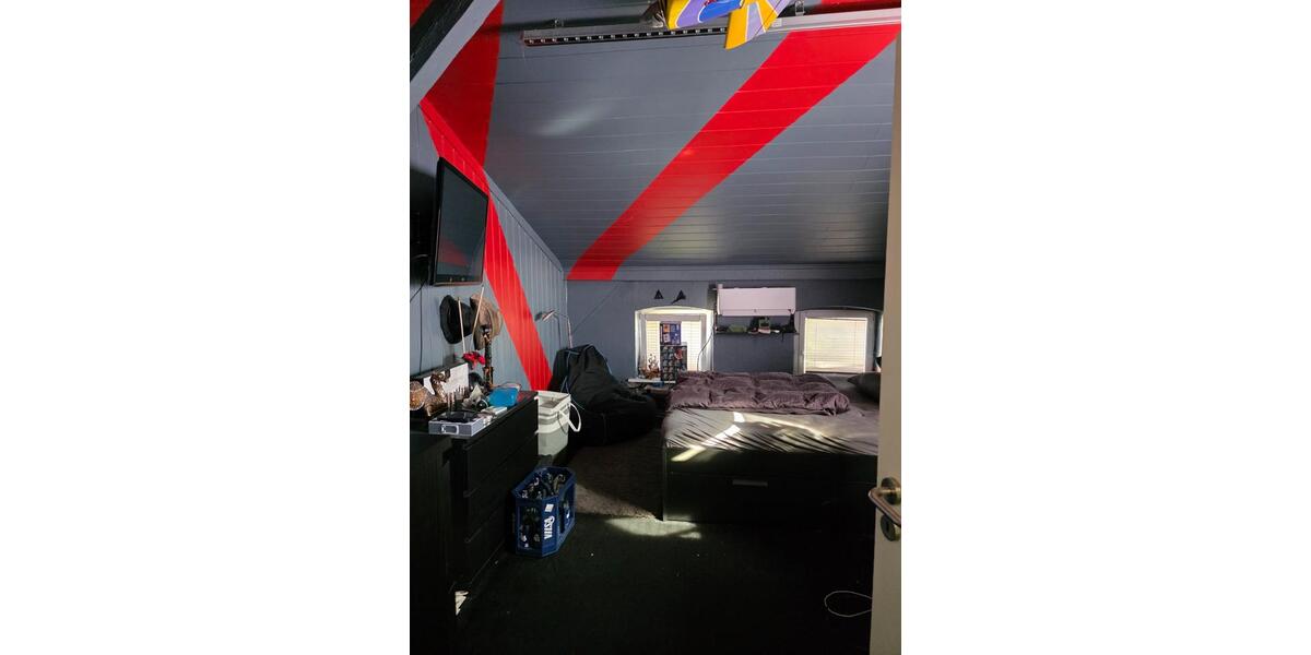 Dachgeschoßwohnung Schortens - 5 Zimmer, 110 m&sup2;, 750&euro; | Angebot:25822443