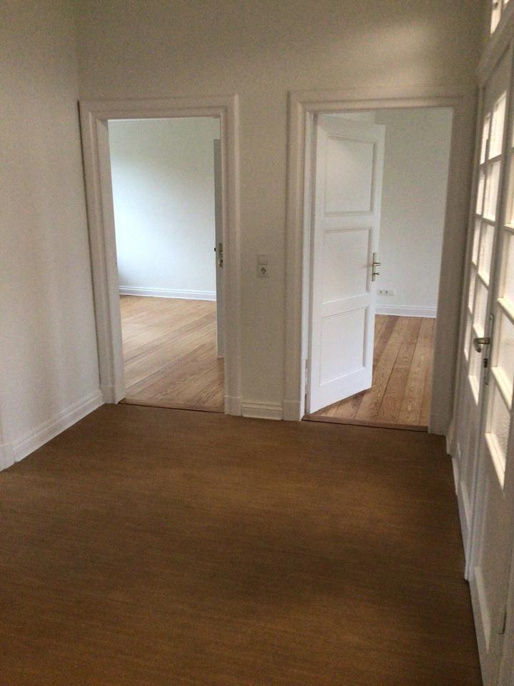 4 Zimmer AltbauWohnung in zentraler Lage