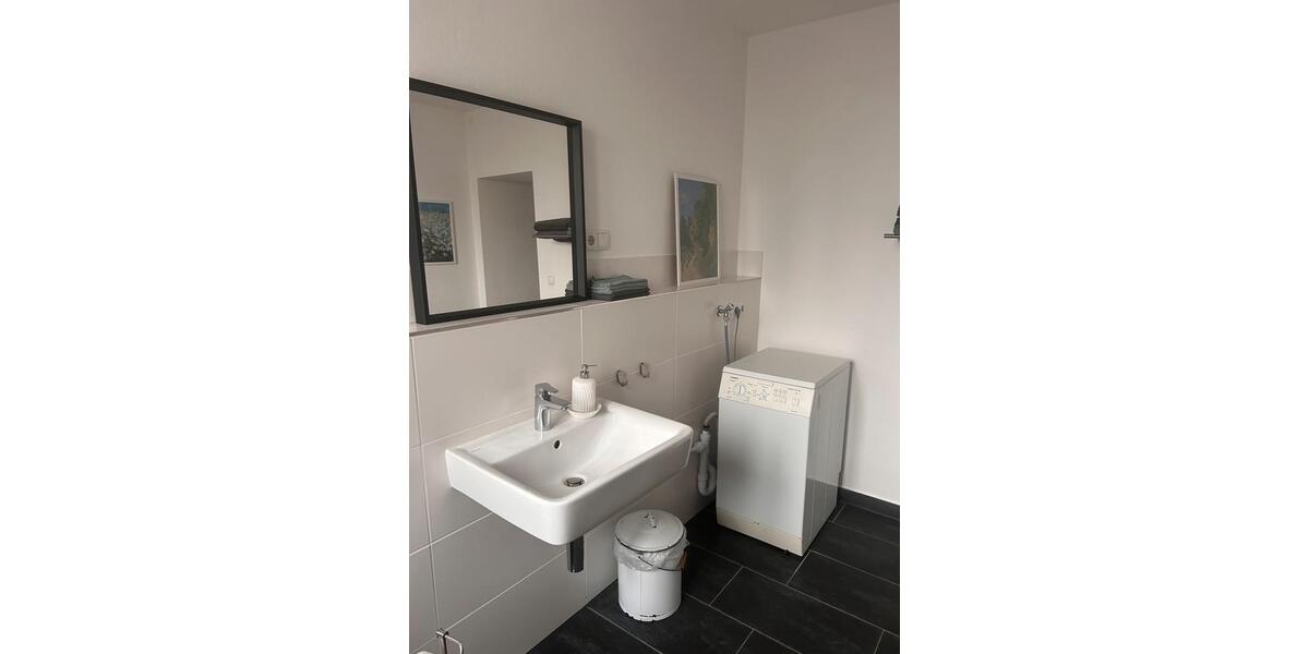 Wohnen auf Zeit Happurg - 3 Zimmer, 75 m&sup2;, 80&euro; | Angebot:12330062