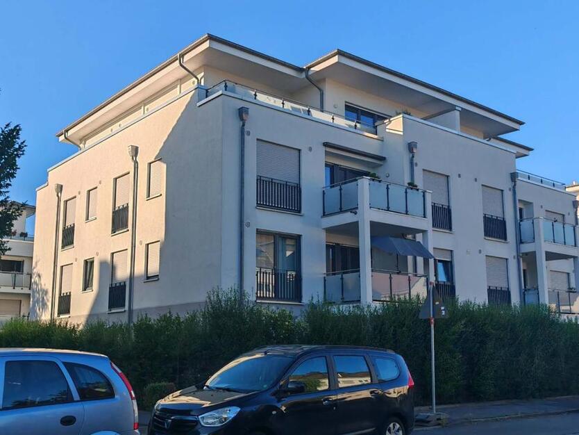 Moderne 4 Zimmer Wohnung in PB zum 01. Okt. zu vermieten