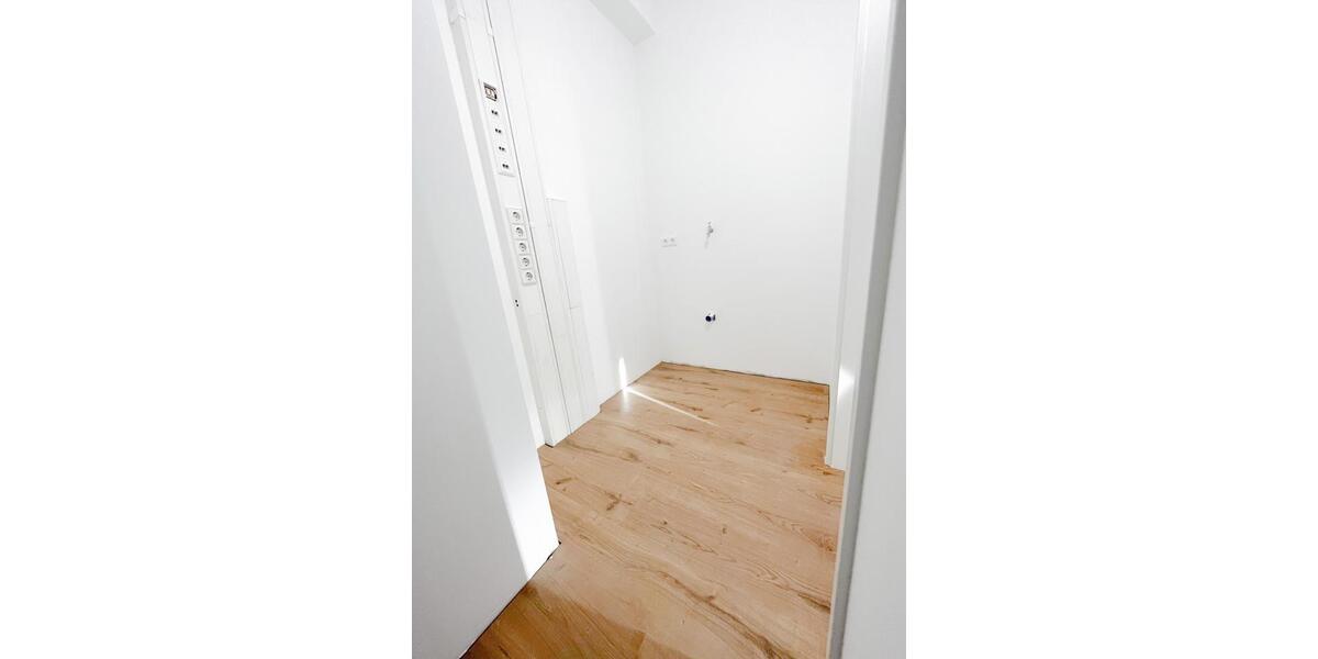 Etagenwohnung Ilsfeld - 4.5 Zimmer, 96 m&sup2;, 1.150&euro; | Angebot:26619123