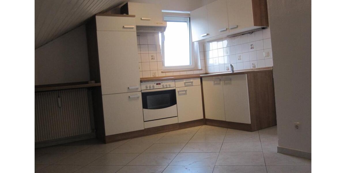 Dachgeschoßwohnung Schwarzenfeld - 3 Zimmer, 85 m&sup2;, 780&euro; | Angebot:26327194