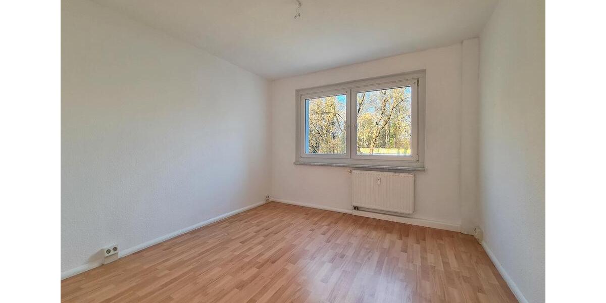 Etagenwohnung Flöha - 2 Zimmer, 42 m&sup2;, 237&euro; | Angebot:25974105