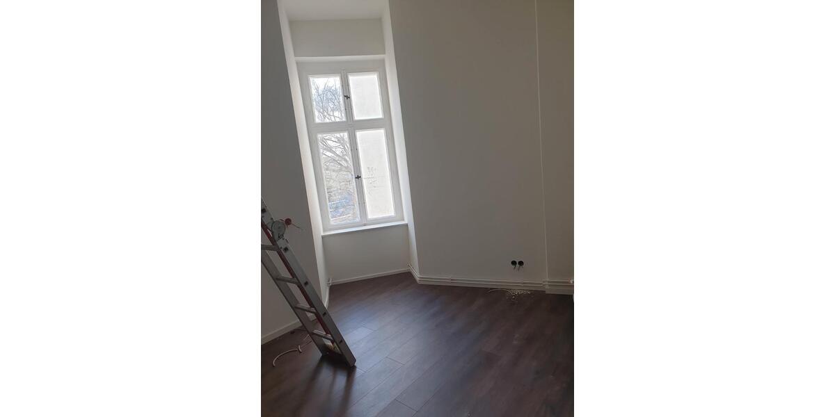Etagenwohnung Frankfurt (Oder) - 5 Zimmer, 135 m&sup2;, 784&euro; | Angebot:26048975