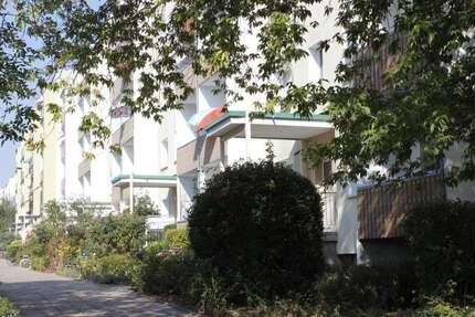 Wohnung Oschersleben Oschersleben - 3 Zimmer, 66 m&sup2;, 363&euro; | Angebot:27111800