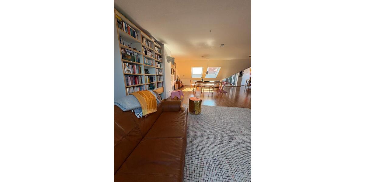 Dachgeschoßwohnung Dresden Neustadt - 4.5 Zimmer, 160 m&sup2;, 2.890&euro; | Angebot:26491974