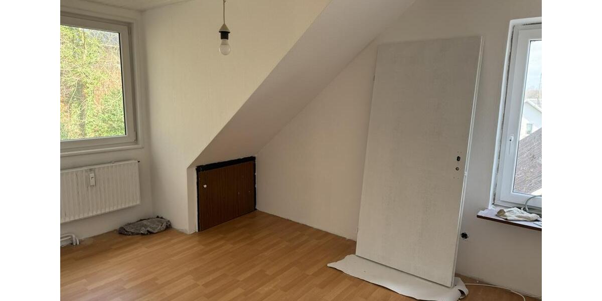 Dachgeschoßwohnung Burg (Dithmarschen) - 3 Zimmer, 65 m&sup2;, 600&euro; | Angebot:25954828